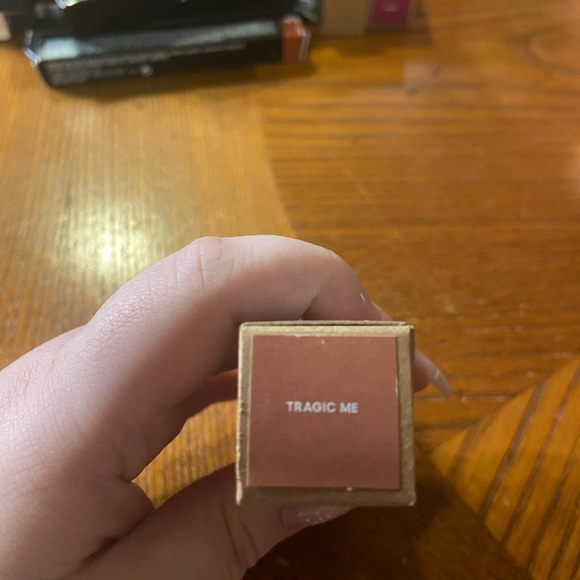 GXVE by GWEN STEFANI High-Performance Matte Lipstick - Picture 6 of 6